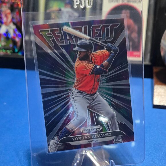 2022 Panini Prizm Fearless #FL-16 Yordan Alvarez - Picture 1 of 2